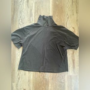 Lululemon | relaxed fit cotton blend turtleneck tee | size 8